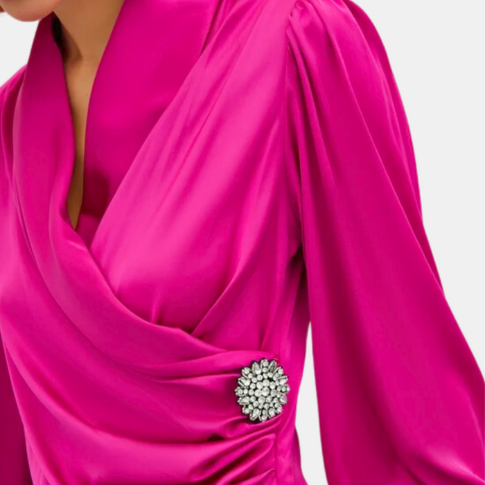 FUCHSIA Sateen Brooch Blouse  بلوزة ساتين بفوشيا مع بروش