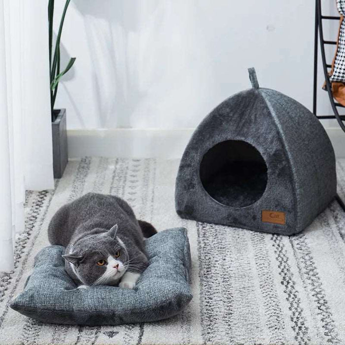 New Triangular Pet Nest Closed Cat and Dog House